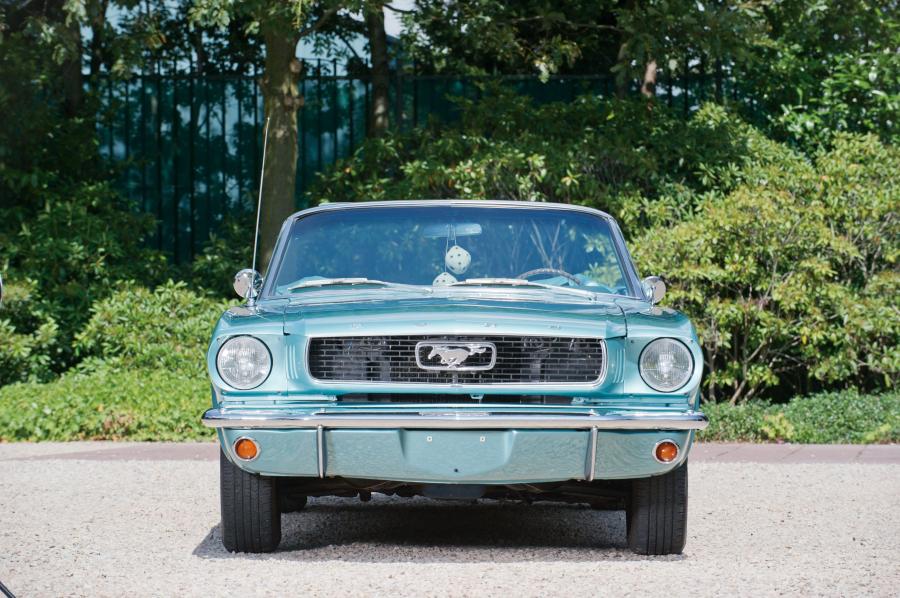  Ford Mustang 289 Convertible 1966 года  (фото 7 из 16)